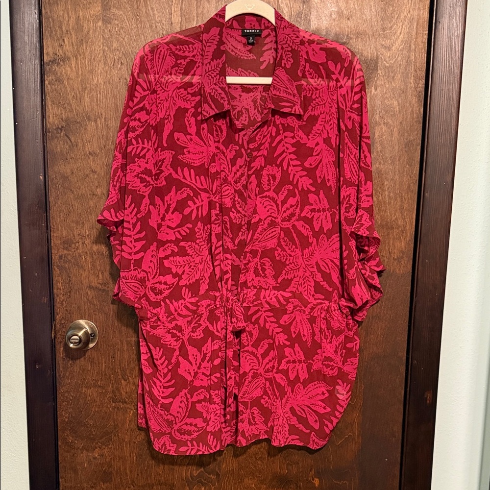 Torrid floral blouse 3